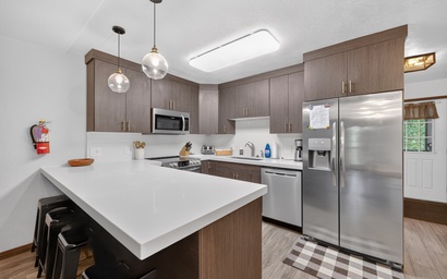Navajo Slopes Retreat | Ski-In/Ski-Out | Sleeps 10 5