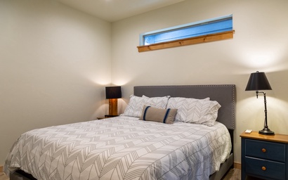 Branch B – Juniper Studio (Downstairs | Sleeps 2)