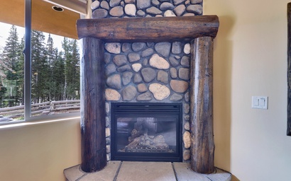 Crooked River 19 | Walk to Lifts + Hot Tub 4