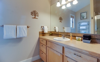 Riley`s Mountain View 4