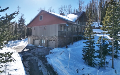 Luxury Mountain Retreat 3