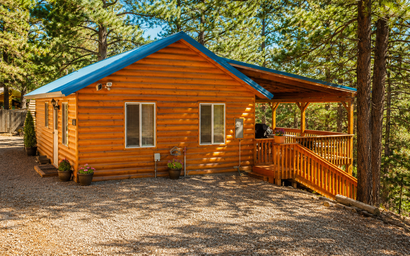 Strawberry Patch Retreat | Perfect for Couples 4