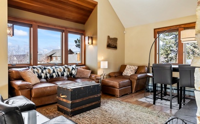 Alpine Modern | Downtown Retreat | Walk to Everything | Sleeps 7 2