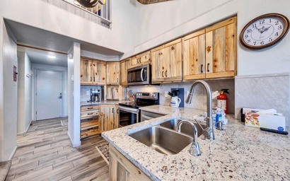 Timberbrook | Brian Head Condo Near Navajo Slopes | Pool, Fireplace, Hot Tub 2