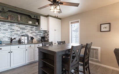 Cedar Village A208 | Ski-In Style Near Navajo & Giant Steps Lifts 4