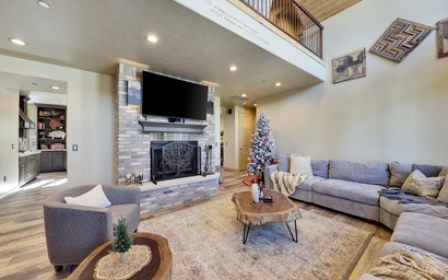 Luxury Mountain Retreat 5