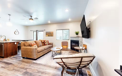 Crooked River 6 | Walk to Lifts 2