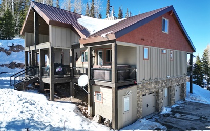 Luxury Mountain Retreat 2