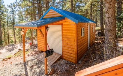 Strawberry Patch Retreat | Perfect for Couples 5