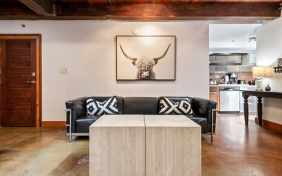 Pine Street Loft | Sisters Loft Retreat | Walk to Everything 5