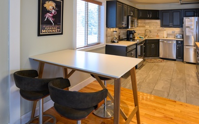 Sisters Retreat Upper 3