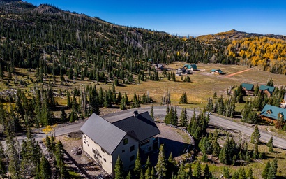 Ice Castle Luxury Estate w/ Theater, Game Room & Fireplaces 2