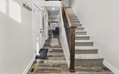 Crooked River 8 | Walk to Lifts + Hot Tub 5