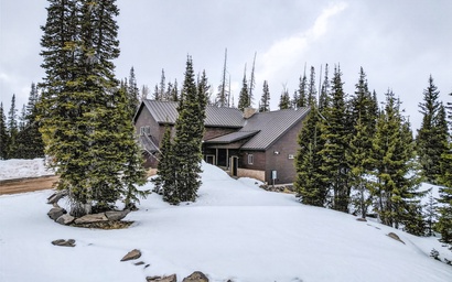 Ridge Top Lodge | Spacious 7BR Retreat near Skiing 5