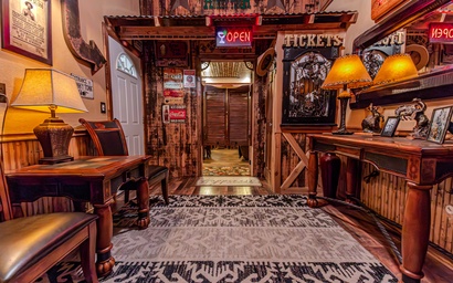 The Honky Tonk Cabin 4