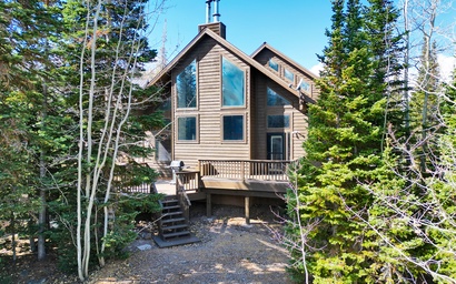 Navajo Trails Ski In/Out Cabin