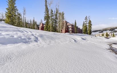 Giant Steps 44 | Ski-In Ski-Out Brian Head Giant Steps Condo 5