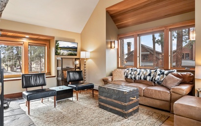 Alpine Modern | Downtown Retreat | Walk to Everything | Sleeps 7 3