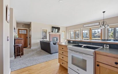 Ponderosa Sunset Retreat 4