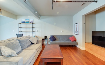 Sisters Retreat | Two Units, One Stay | Perfect for Groups 3