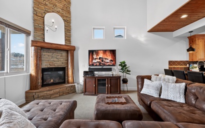 Crooked River 17 | Brian Head Townhome | Walk to Navajo Slopes