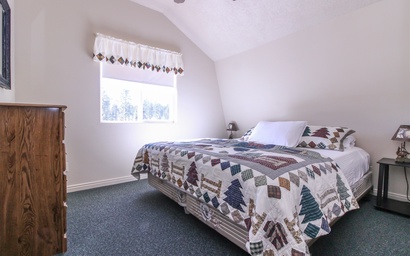 Christensen Retreat | Duck Creek Cabin Escape 4