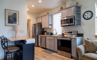 Branch A – Aspen Suite (Downstairs | Sleeps 4) 5