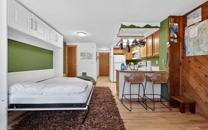 Skier's Hideaway | Brian Head Studio 4