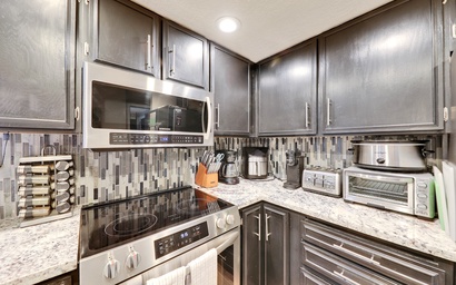 Giant Steps 40 | Brian Head Ski in/out Condo | Sleeps 5 3