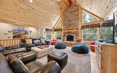 Lava Lodge | Your UTV Basecamp | Scenic Trails | Cozy Nights