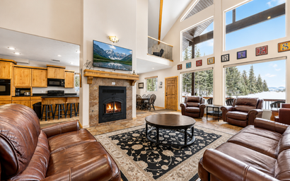 Ridge Top Lodge | Spacious 7BR Retreat near Skiing