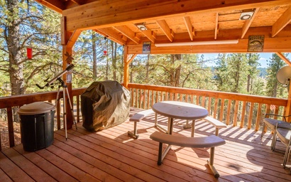 Strawberry Patch Retreat | Perfect for Couples 3