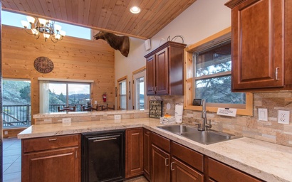 Panguitch Lakehome | Lake View | Sleeps 12 5