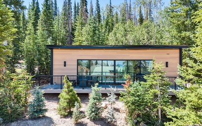 Ridgeview Rendezvous: New Mountain Modern Cabin
