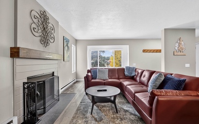 Snowy Peaks Haven | Walk to Slopes & Park 3