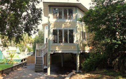 Folly Treehouse