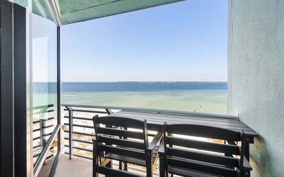 Palm Beach Club #206 2