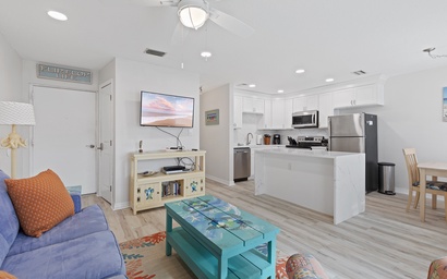 Colony Beach Club 235 6