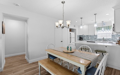 Colony Beach Club 147 10