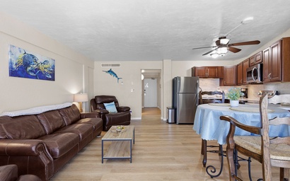 Daytona Inn Beach Resort 409 8