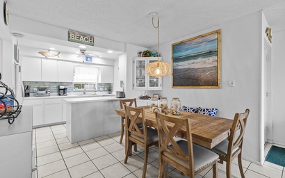 Colony Beach Club 139 10