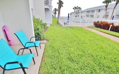 Colony Beach Club 109 7