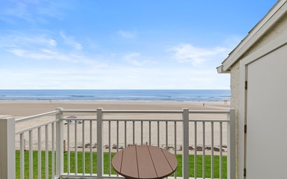 Colony Beach Club 225 2