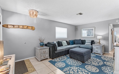 Aqua Beach Bungalow 6