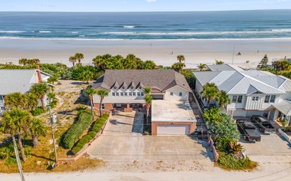Decked Out House On Hill St 8