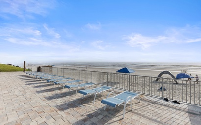 Sea Coast Gardens II 501 3