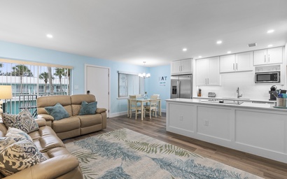 Coronado Arms Condominiums B-18 7