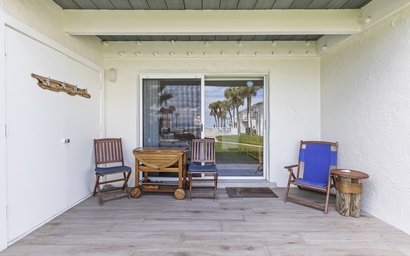 Colony Beach Club 139 5