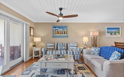 Sea Coast Gardens III 514 4