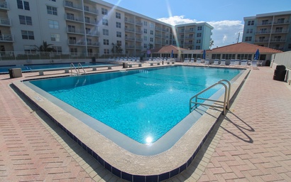 Sea Coast Gardens II 106 5